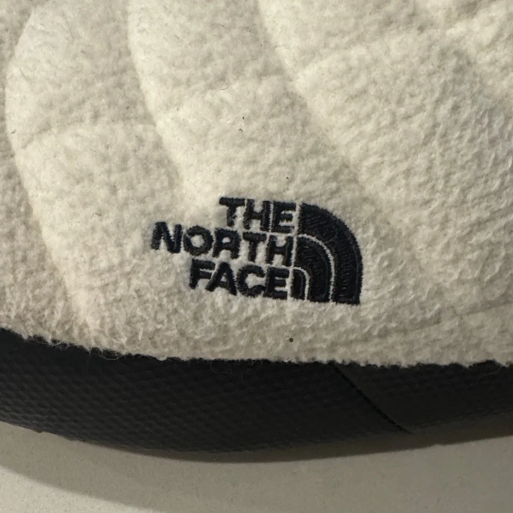 The North Face Thermoball Black and White Fleece - Size 8 - Picture 3 of 7